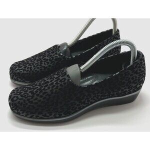 SAS Bliss Slip On Wedge Womens 7M Black Leopard Comfort Shoes Tripad Loafers